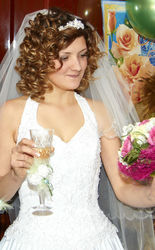продаю шикарное свадебное платье)))