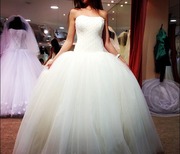 Счастливое свадебное платье безумной красоты!!