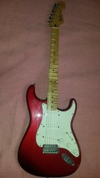 Fender standard stratocaster MN candy apple RED